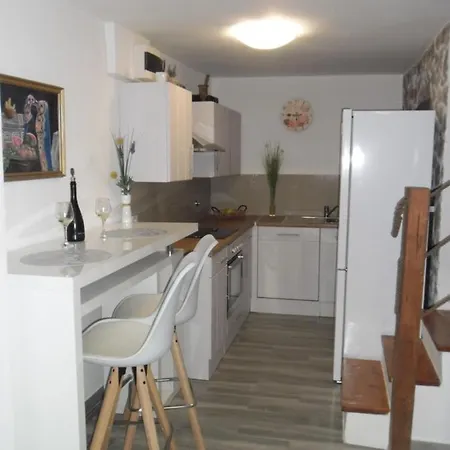 Mirta Apartment Stara Baška
