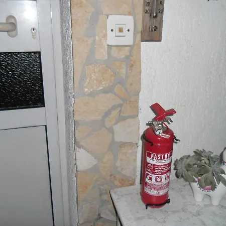 Mirta * Stara Baška