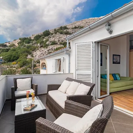 Apartment Mirta *